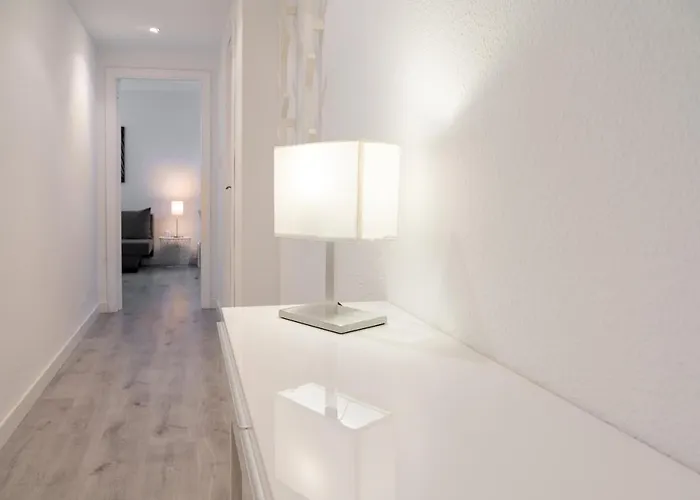 Al Lado De La Romareda Lägenhet *